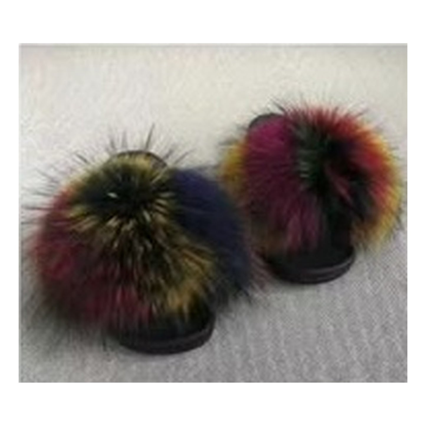 Fox Fur Slides – White / Black – Style F-10